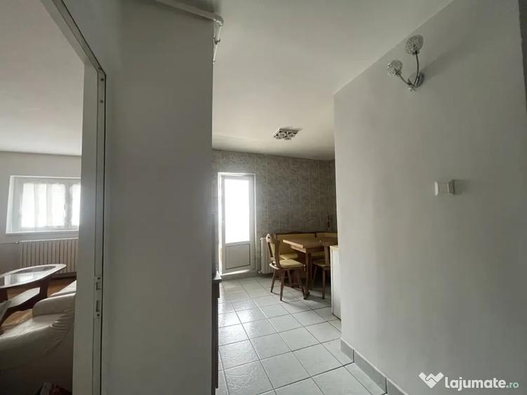 Apartament cu 3 camere decomandat în Tăbăcărie