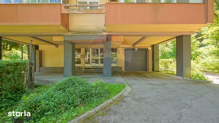 Garsonieră decomandată, mobilată în Dârste