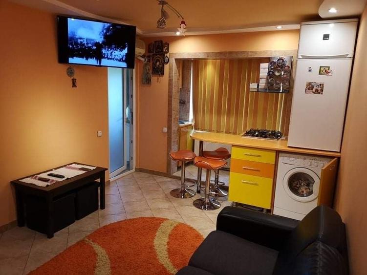 Garsonieră decomandată în Central