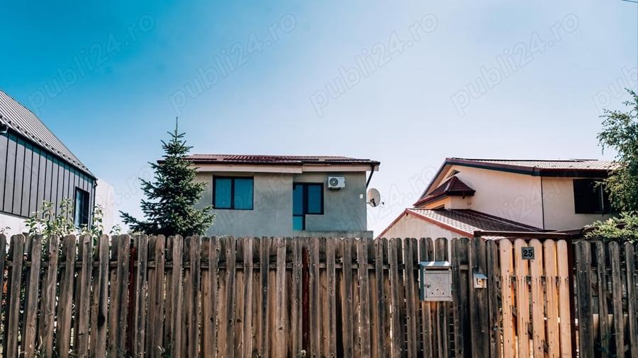 Casă cu 5 camere cu Teren 500 Mp în Sisești