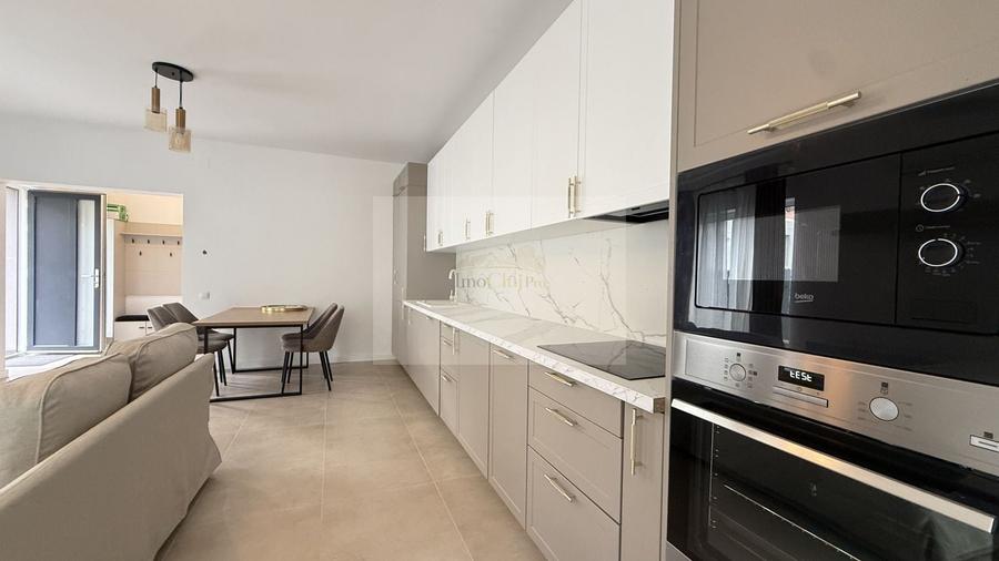 Duplex cu 4 camere cu Canalizare în Iris