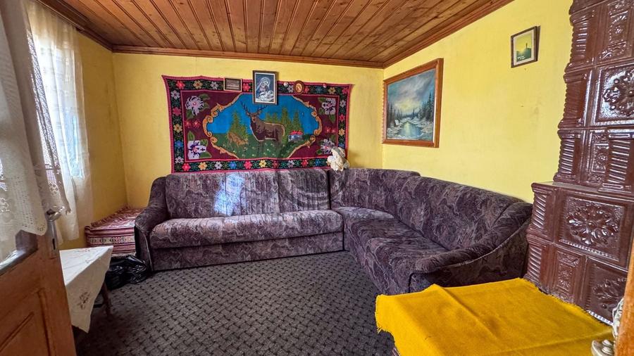 Casă individuală cu 5 camere cu Canalizare în Est