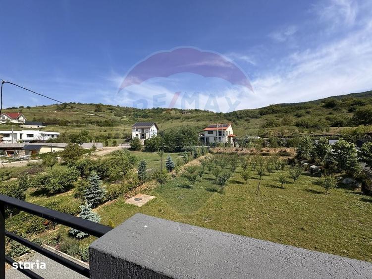 Casă cu 4 camere în Mera
