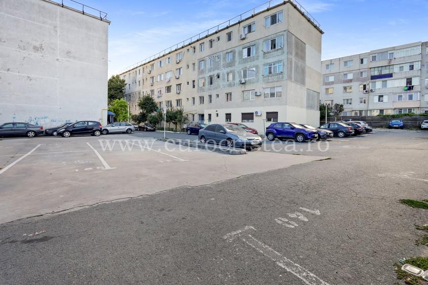 Apartament cu 2 camere semidecomandat în Est