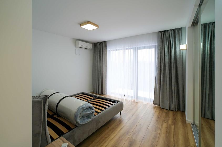 Casă individuală cu 7 camere cu Canalizare în Corbeanca