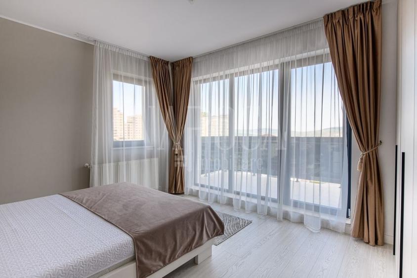 Apartament cu 4 camere semidecomandat, mobilat în Zorilor