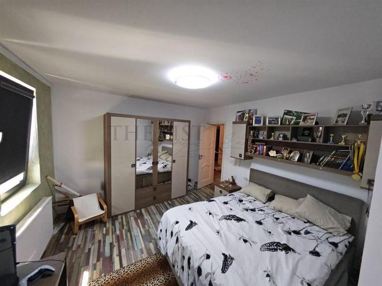 Casă individuală cu 5 camere cu Teren 400 Mp în Tunari