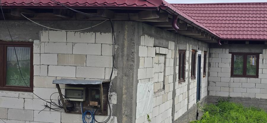 Casă individuală cu 3 camere cu Teren 1000 Mp în Irești