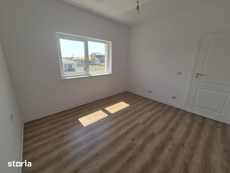 Casă cu 4 camere cu Teren 350 Mp în Central