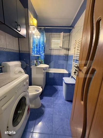 Apartament de vanzare 3 camere, 2 bai, decomandat, Tractorul, 2 locuri - 4