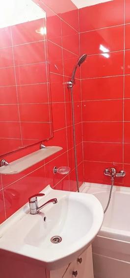Închiriere Apartament 3 camere în Aparatorii Patriei - 9