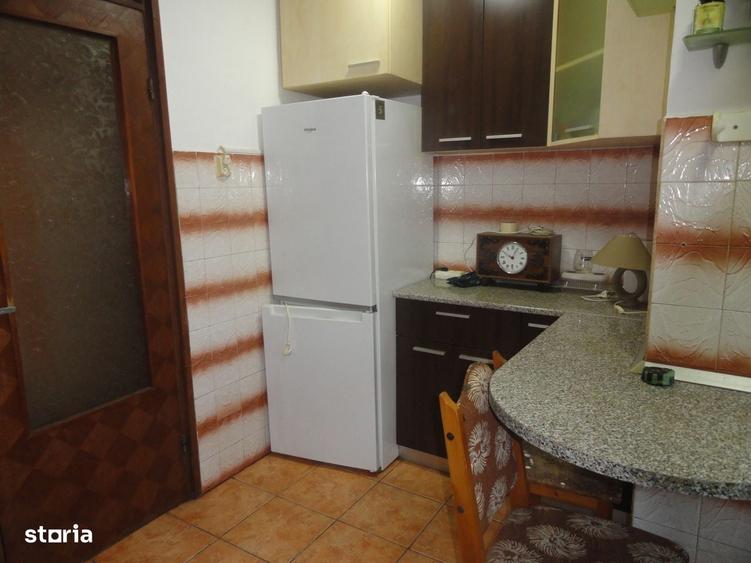 Apartament cu 4 camere decomandat în Micălaca