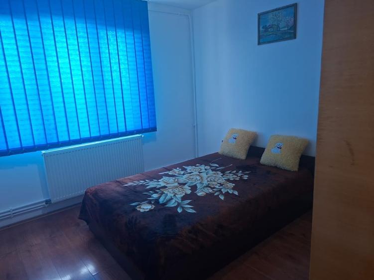 Apartament cu 2 camere semidecomandat în Colentina