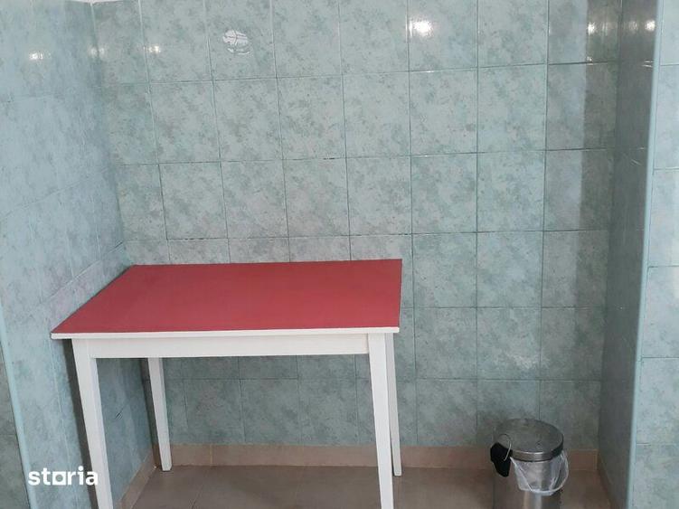 Garsonieră decomandată, mobilată în Tei