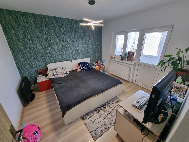 Apartament decomandat 2 camere zona CET - 2
