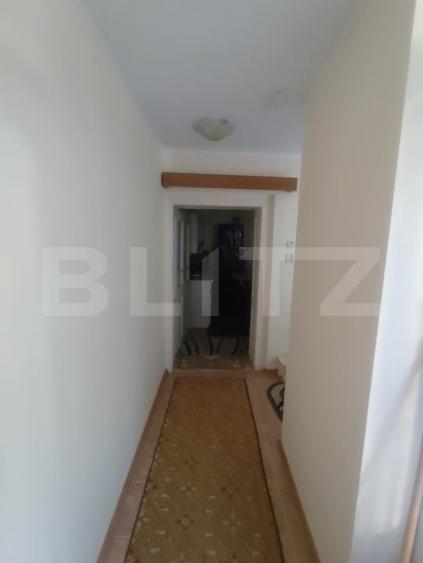 Casă individuală cu 5 camere cu Canalizare în Cigmău