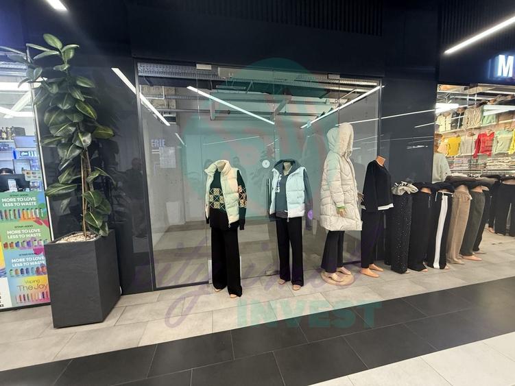 Spațiu comercial, de 17.700000762939 mp, în Văcăresti
