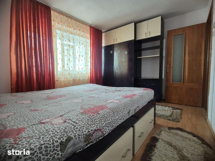 Apartament cu 2 camere semidecomandat în Republicii
