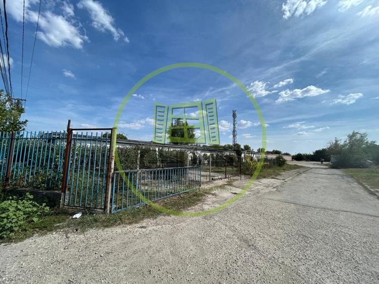 Teren Construcții intravilan de 6823 mp, în Cârcea