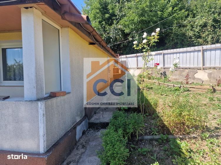 Casă cu 4 camere cu Teren 10426 Mp în Central