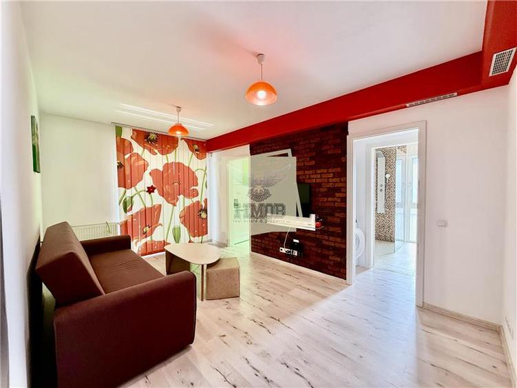 Apartament cu 2 camere semidecomandat, mobilat în Aeroport