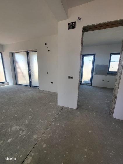 Casă cu 4 camere cu Teren 580 Mp în Tancodrom