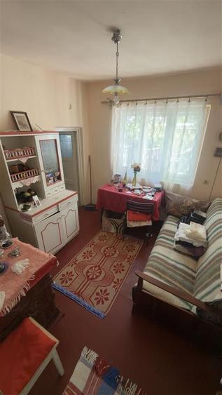 Casă individuală cu 2 camere semidecomandat cu Canalizare în Apahida