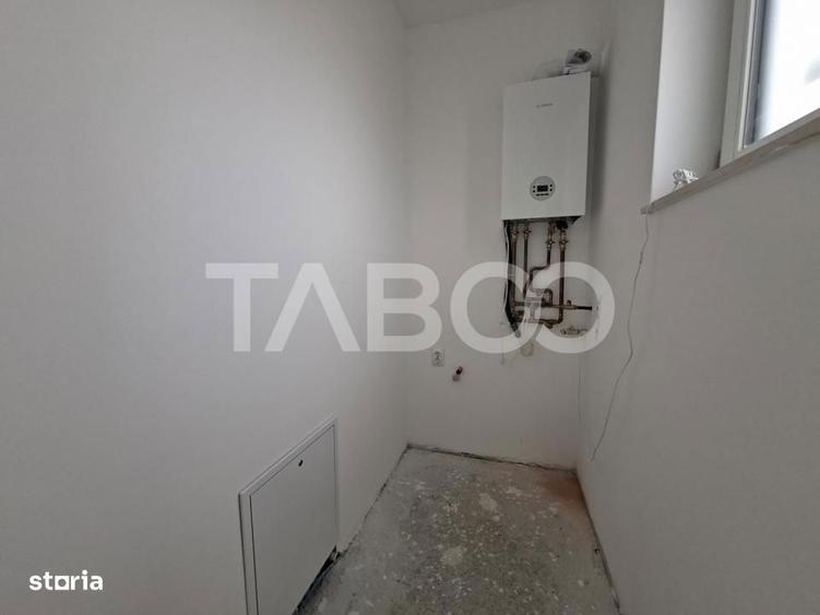 Casă cu 4 camere decomandat cu Teren 115 Mp în Central