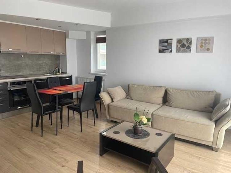 Apartament cu 2 camere decomandat în Sânmartin