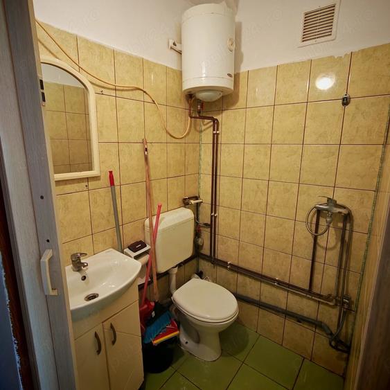 Garsonieră nedecomandată în Girocului