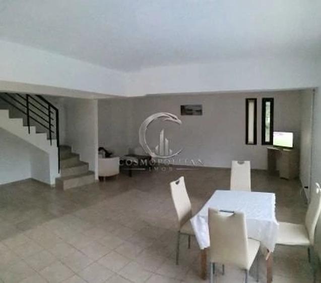 Casă cu 2 camere cu Teren 2000 Mp în Sărata