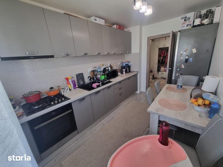 Apartament cu 3 camere decomandat în Ultracentral