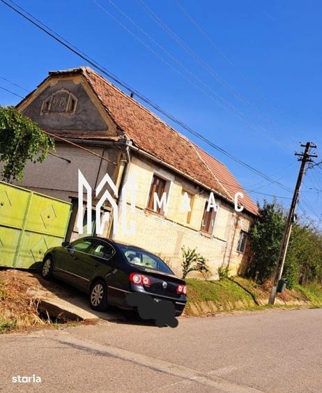 Casă cu 2 camere cu Teren 2400 Mp în Ucea