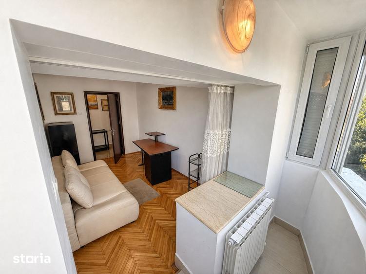 Apartament cu 4 camere decomandat în Centrul Civic
