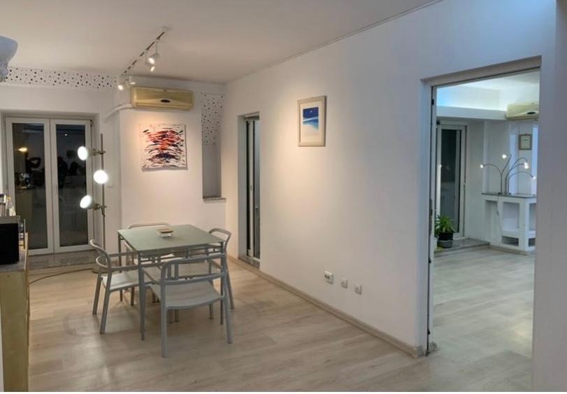 Apartament cu 3 camere decomandat în Unirii