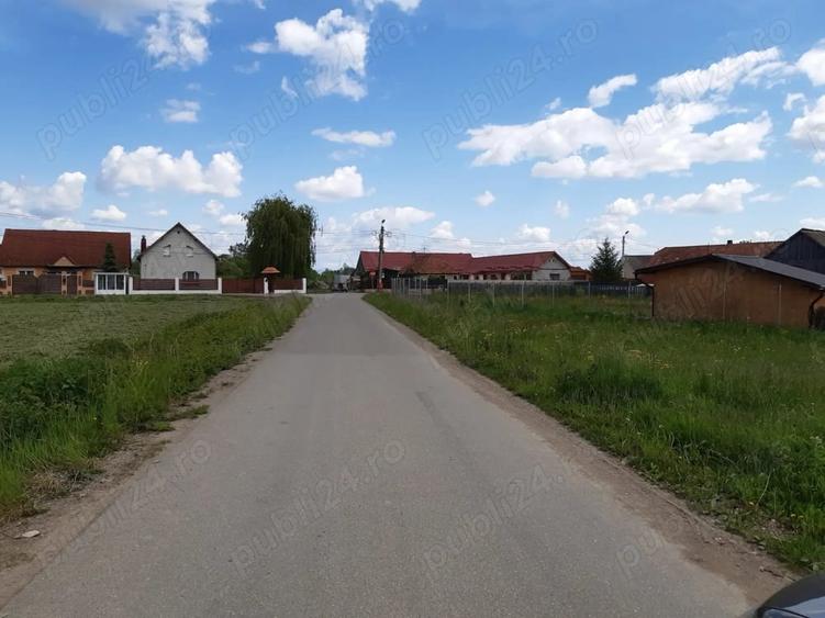 Teren de 2325 mp, în Tărlungeni