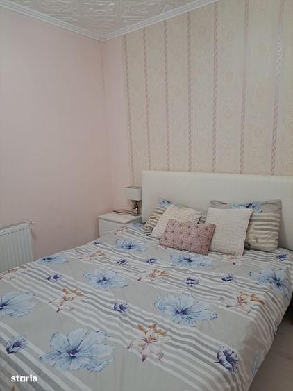 Apartament cu 3 camere în Decebal