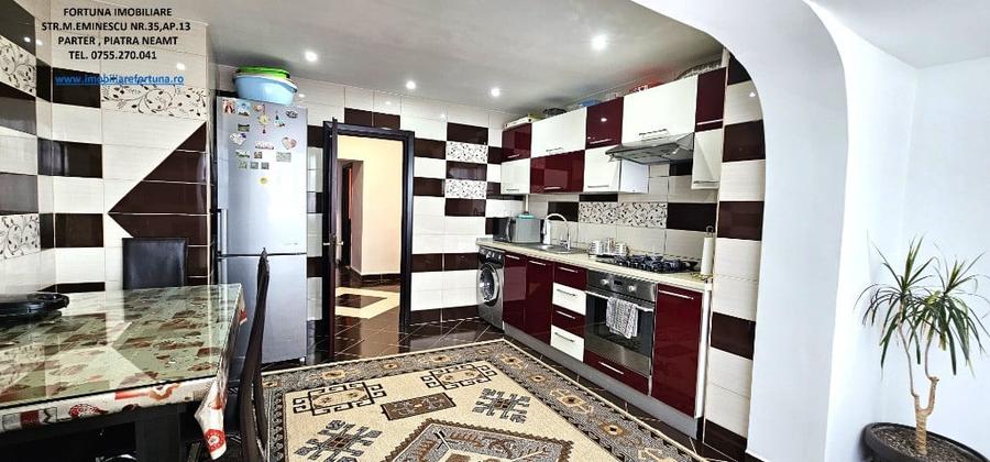 Apartament 3 camere decomandate, cu boxa si loc parcare, zona 1 Mai - 14