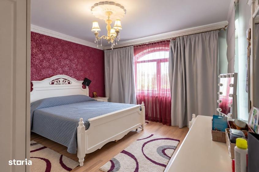 Casă cu 4 camere cu Teren 750 Mp în Central