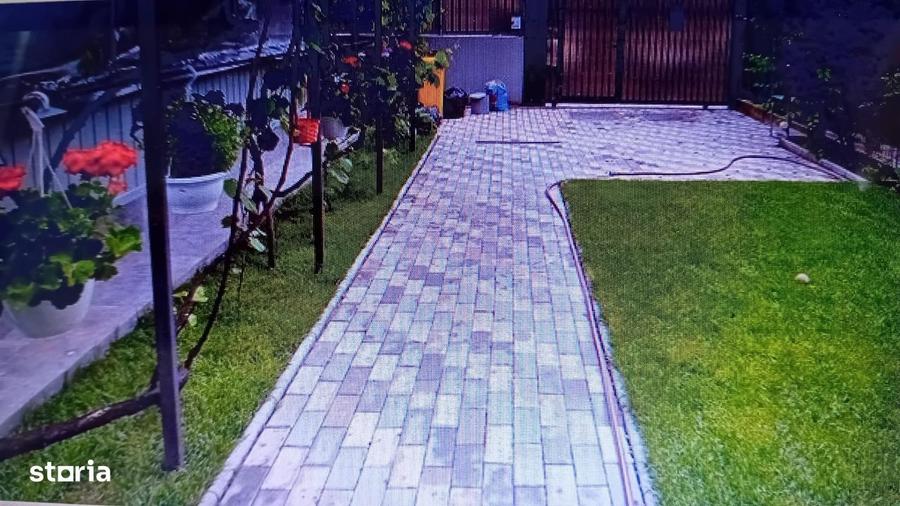 Casă cu 4 camere cu Teren 295 Mp în Iancului