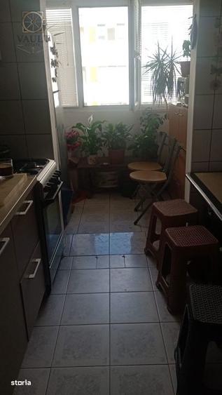 Apartament cu 3 camere decomandat, mobilat în Pantelimon