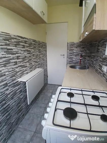 Apartament de 2 camere zona FLORILOR, - 3