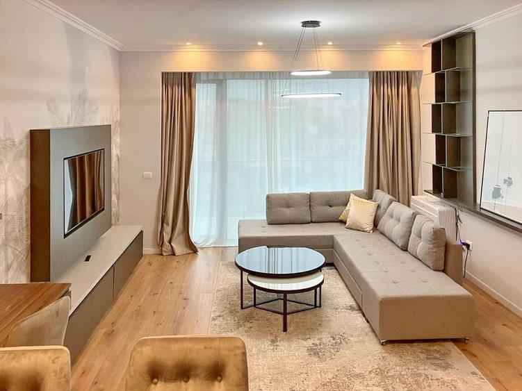Apartament cu 2 camere semidecomandat, mobilat în Blumăna