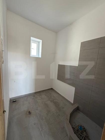 Casă individuală cu 3 camere cu Canalizare în Central