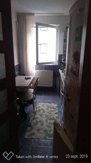 Apartament cu 2 camere decomandat în Florești