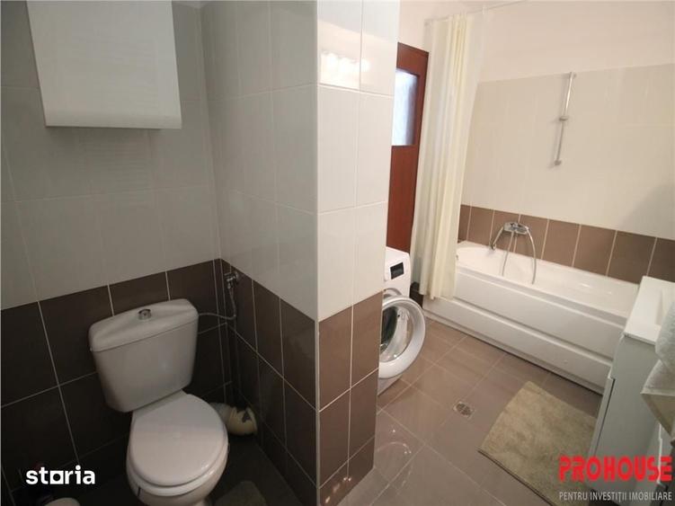 Apartament cu 3 camere decomandat în Mioriței