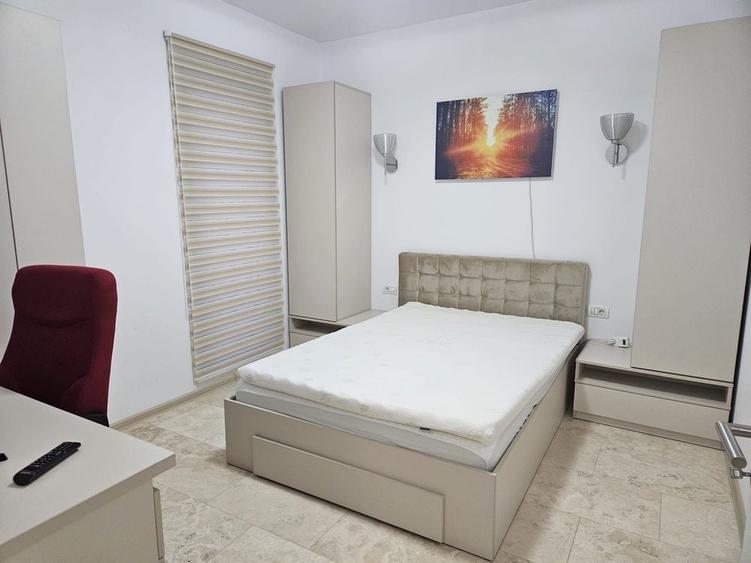 Apartament cu 2 camere decomandat în Eremia
