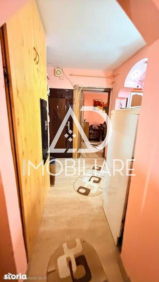 Apartament cu 3 camere decomandat în 9 Mai