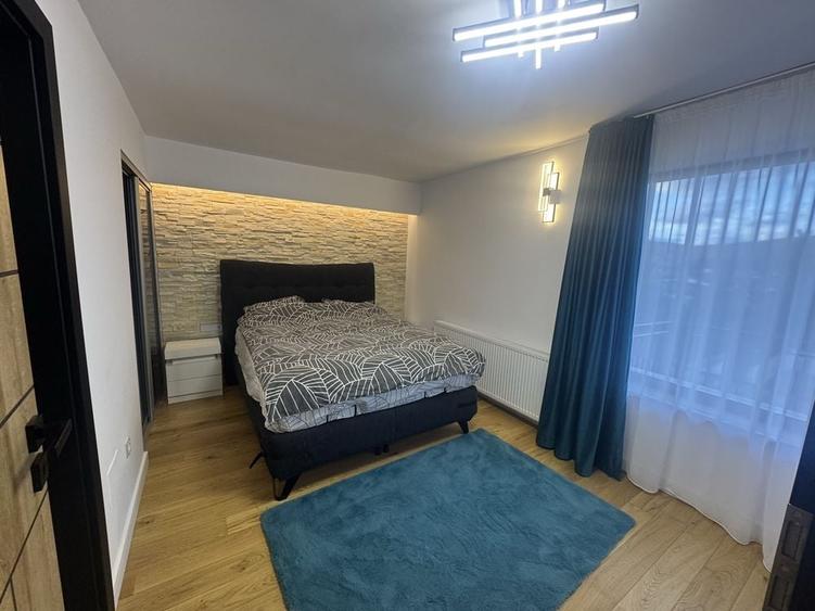 Casă cu 4 camere cu Teren 700 Mp în Florești