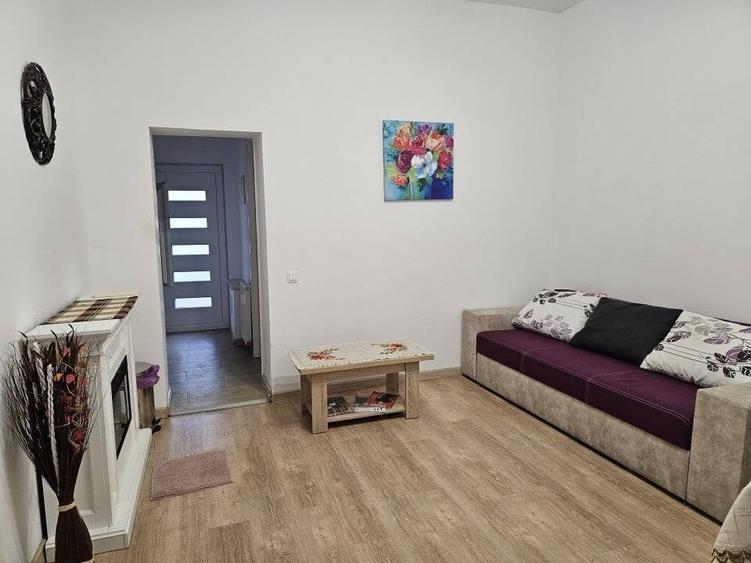 Apartament cu 2 camere, ultracentral, ideal pentru cabinet, birou sau locuin?a - 4